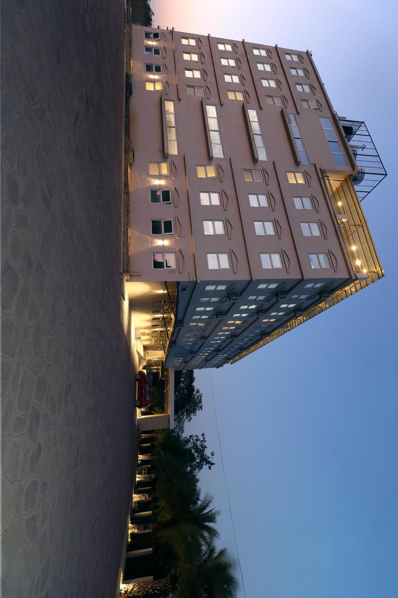 Landmark Bhairahawa Hotel Exterior foto